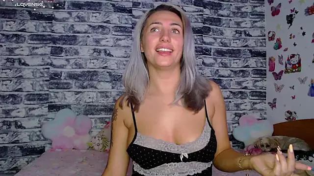 DeeaFUN25 from StripChat