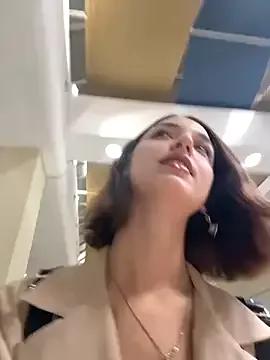 DollyTall from StripChat
