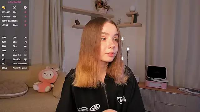 DominikaElis from StripChat is Freechat