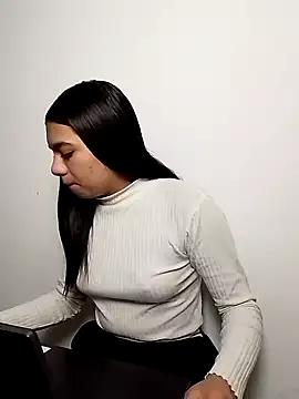 Emiily_bliss from StripChat