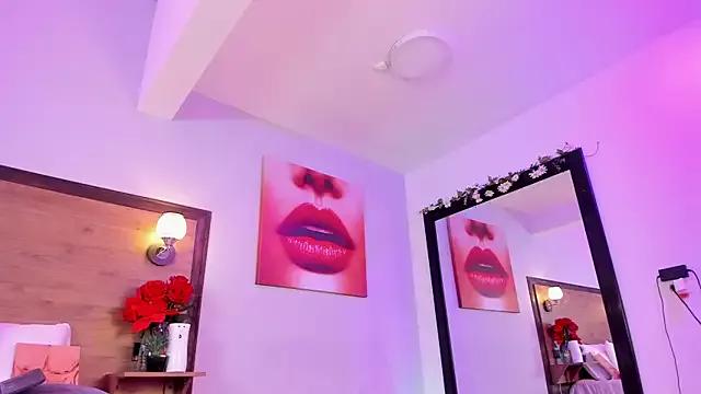 EmmaBakeer from StripChat