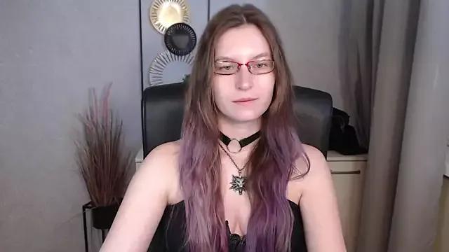 emmaxDelight from StripChat