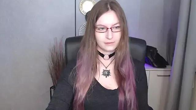 emmaxDelight from StripChat