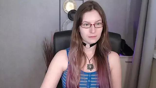 emmaxDelight from StripChat
