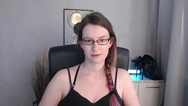 emmaxDelight from StripChat
