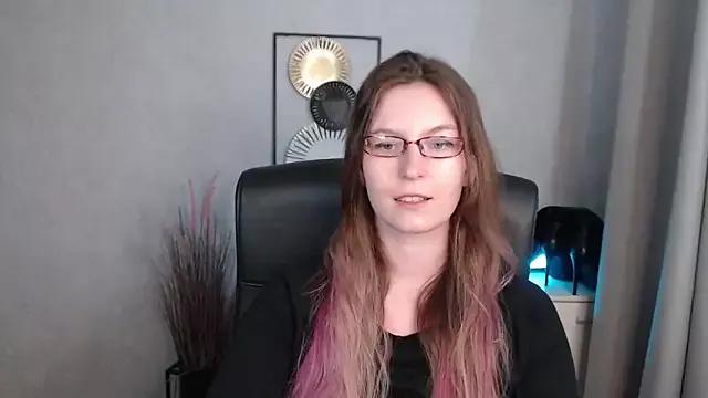 emmaxDelight from StripChat