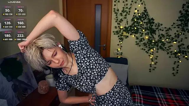EngelAlman from StripChat
