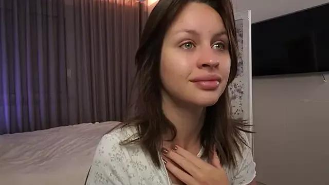 EsterCuute from StripChat