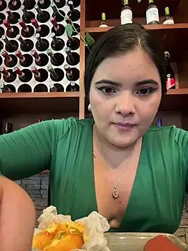 EVELIN_MASON from StripChat