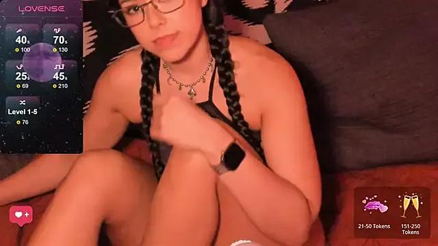 Evie-Luna from StripChat