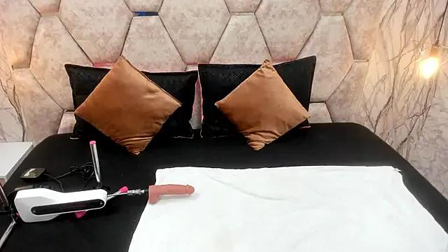Naked Room EXOTIC_EBONY_ 