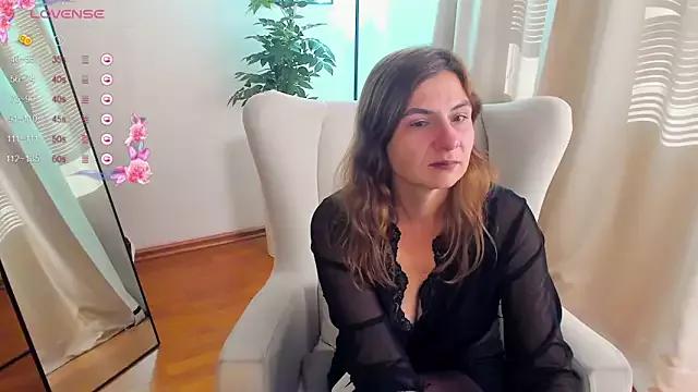 GraceGree from StripChat is Freechat