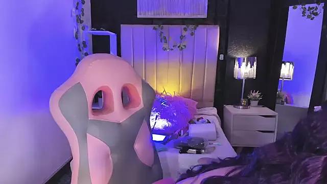 helen_bunnnyx from StripChat