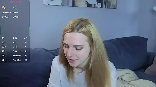 HelenMartines from StripChat