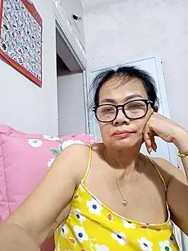 Hotestlove from StripChat is Freechat