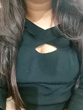 Naked Room hotty-sapna 