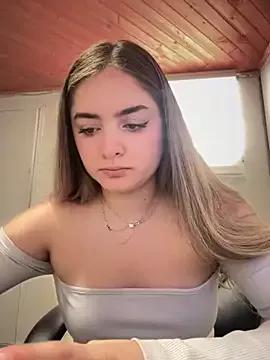 imlindapink from StripChat