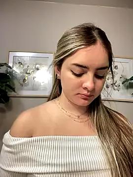 imlindapink from StripChat