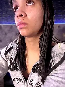 Isaabella_LS from StripChat