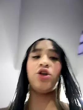 Isaabella_LS from StripChat