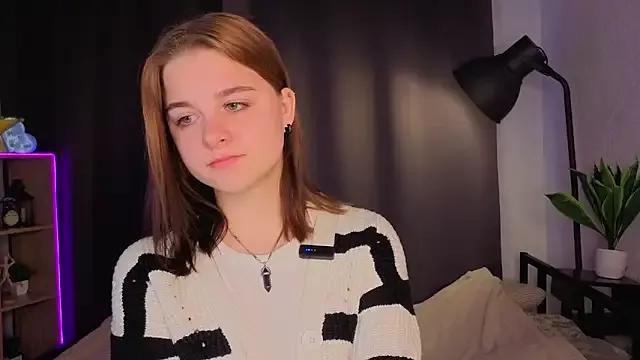JamieKinderman from StripChat