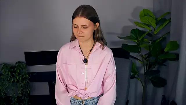 JeanieHelget from StripChat