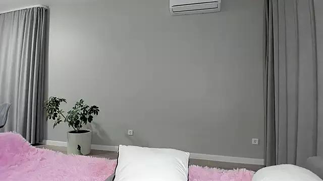 JenniferQueen11 from StripChat