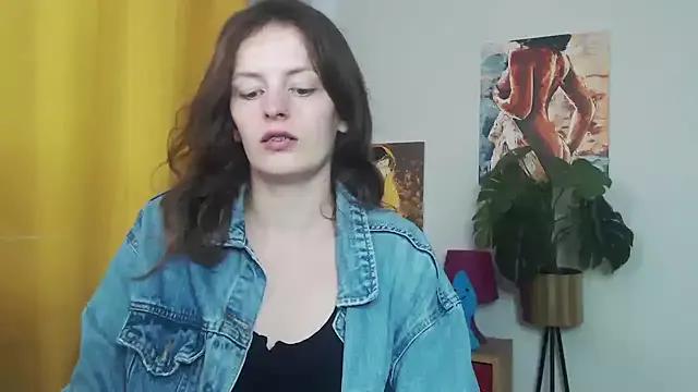 Naked Room juicyNadine 