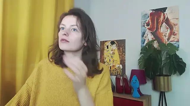 juicyNadine from StripChat is Freechat