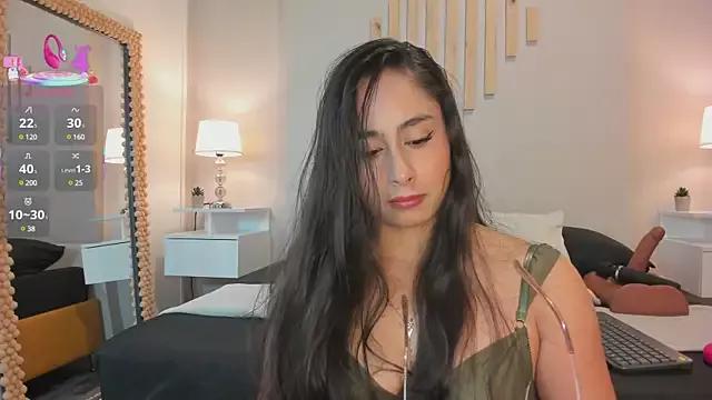 Julia_Martinez_ on StripChat