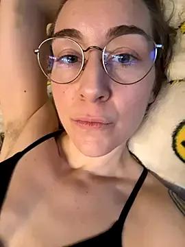 ketarisenup from StripChat is Freechat