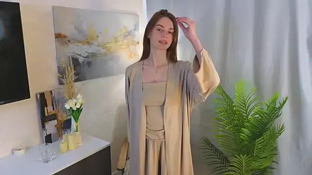 KiraHatchet from StripChat