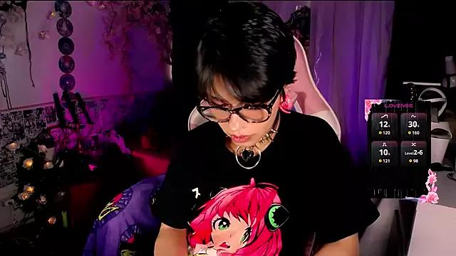 kitty_roxy from StripChat