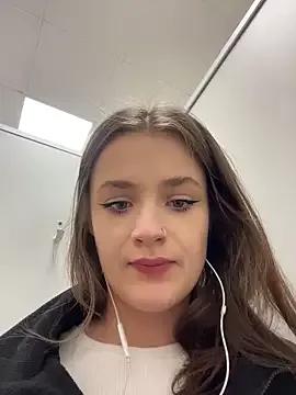 KittyQueeny from StripChat