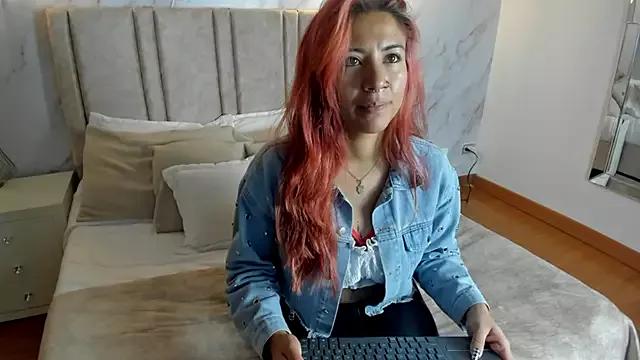 Larissa_Miller from StripChat