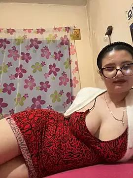 Naked Room Larra69 