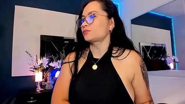 leslie_k from StripChat