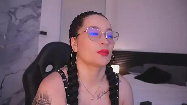 leslie_k from StripChat