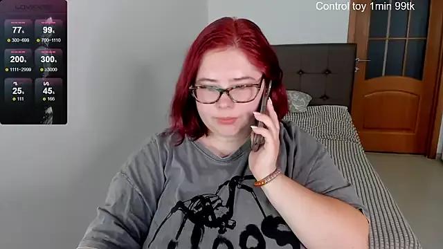 Lily_lu_one from StripChat