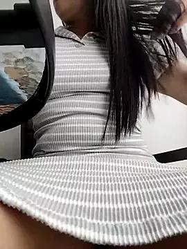 Liulee2 from StripChat