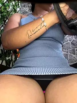 Liulee2 from StripChat