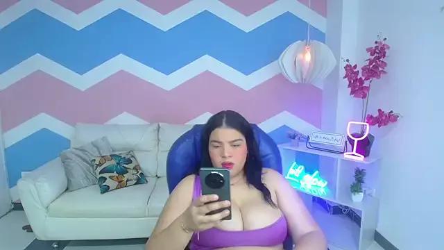 loaizalust from StripChat