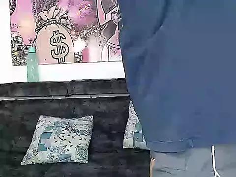 Lobocruzlatino15 from StripChat