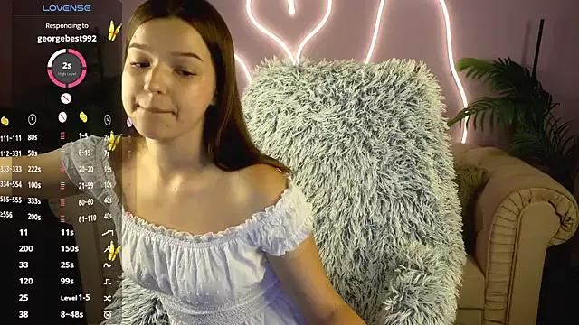 LovelyyLilu from StripChat is Freechat