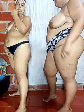 Naked Room Lucky-hot-girls 