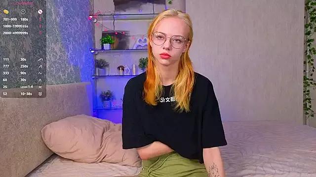 LynneByron from StripChat