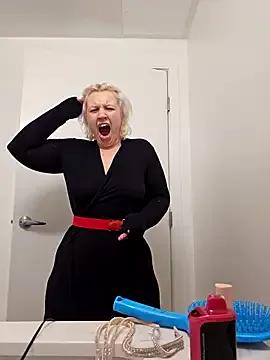 MadelynDaisyMoanroe from StripChat is Private