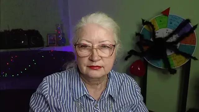 Maya_Mayflower from StripChat