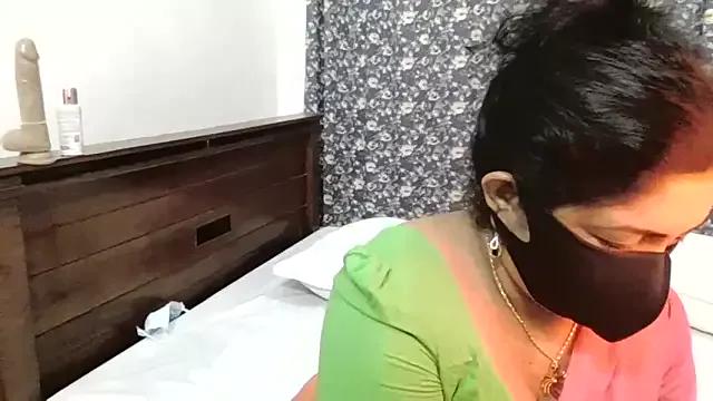 Maya_QueenSL from StripChat