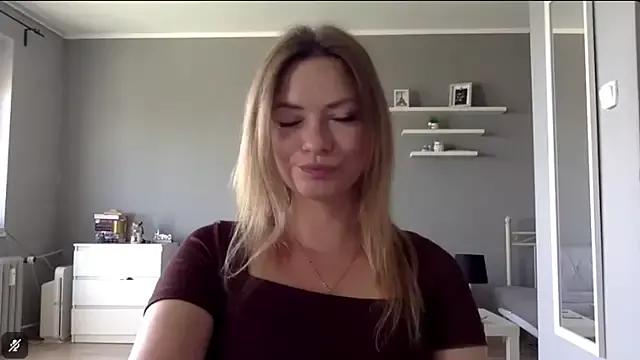 MillieShow from StripChat